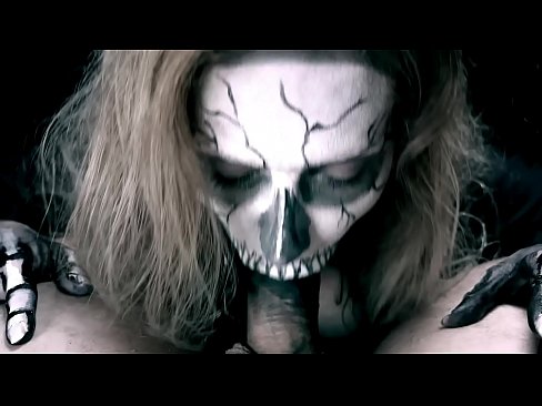 ❤️ Demoniska meitene sūc locekli ar savu melno muti un norij spermu. ❤ Porno pie lv.mailkassa.ru